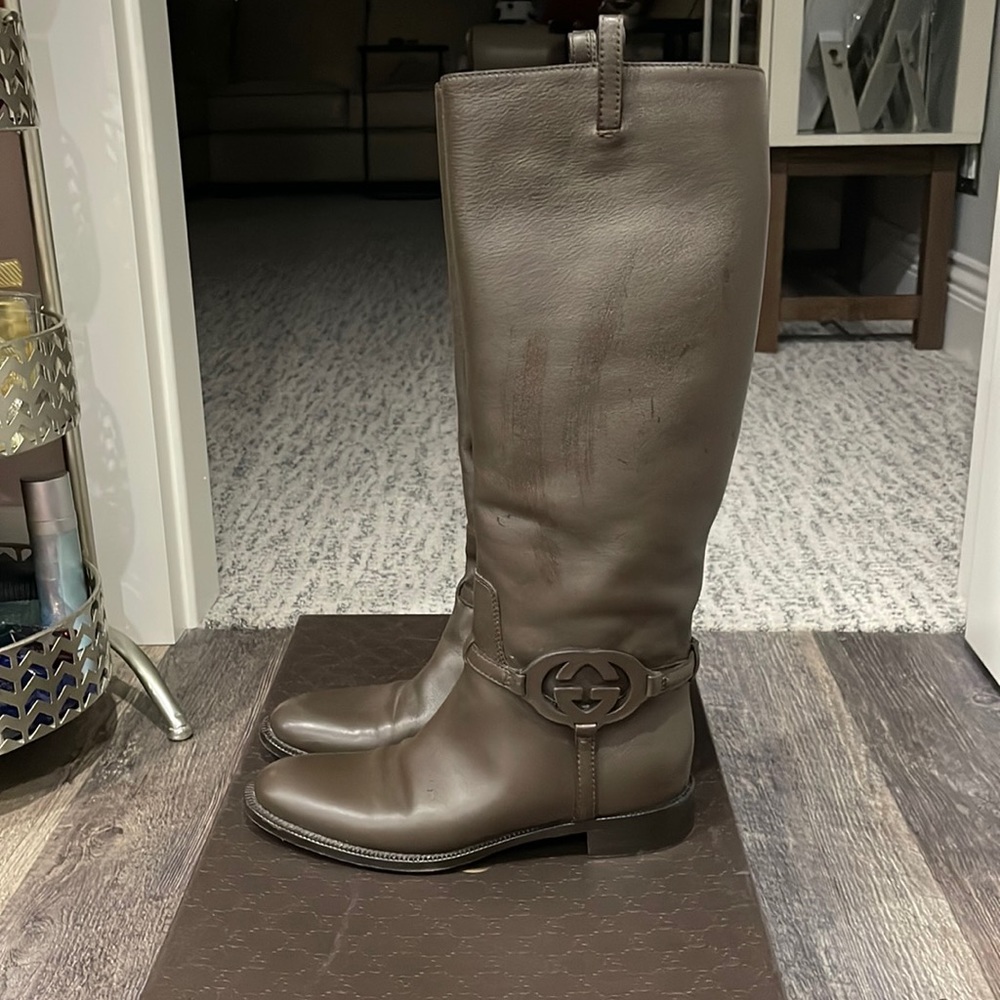 Gucci size 8 brown leather boots
